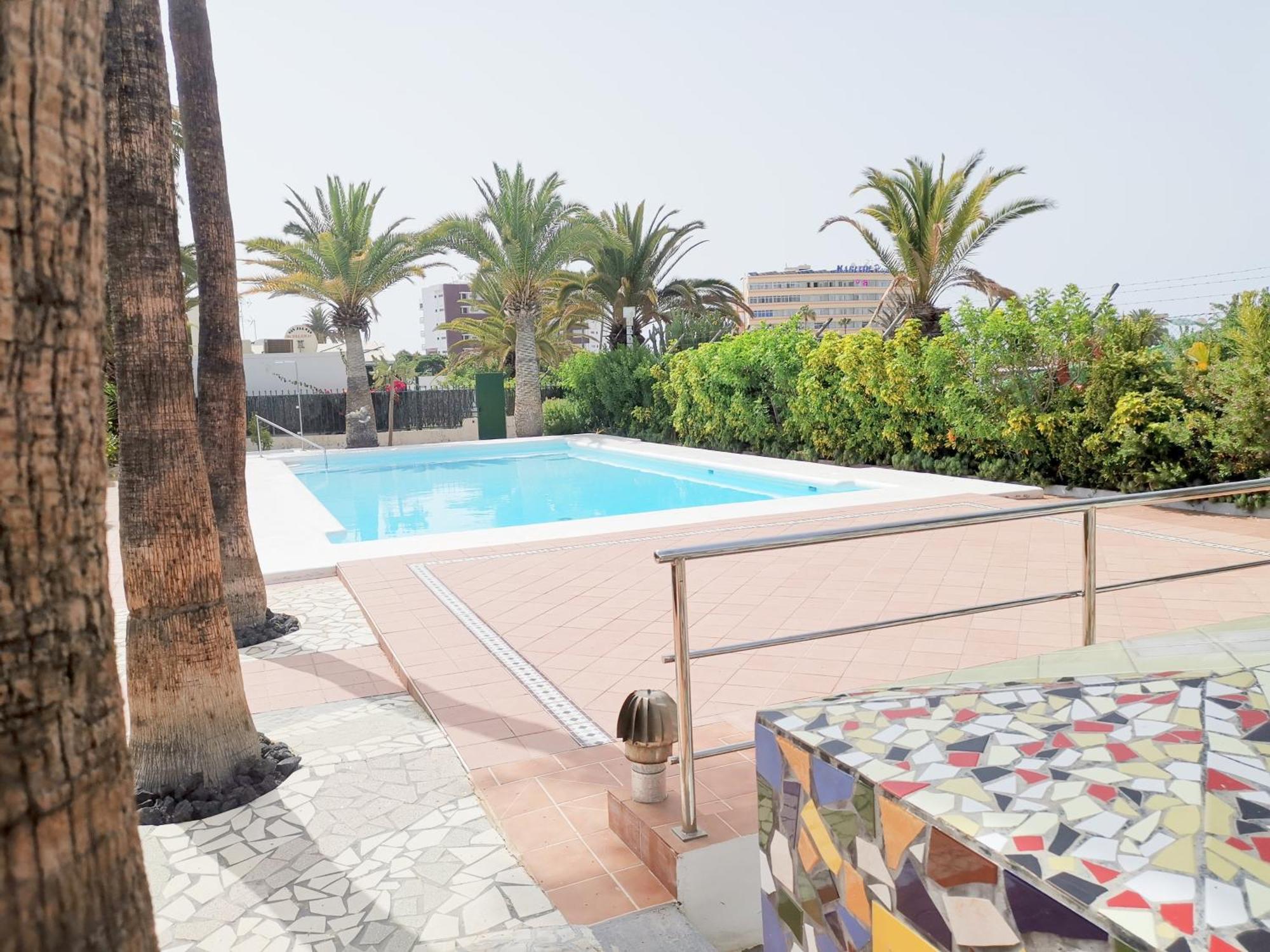 Club 14 By Pride Holiday Rentals Playa del Ingles  Exterior photo